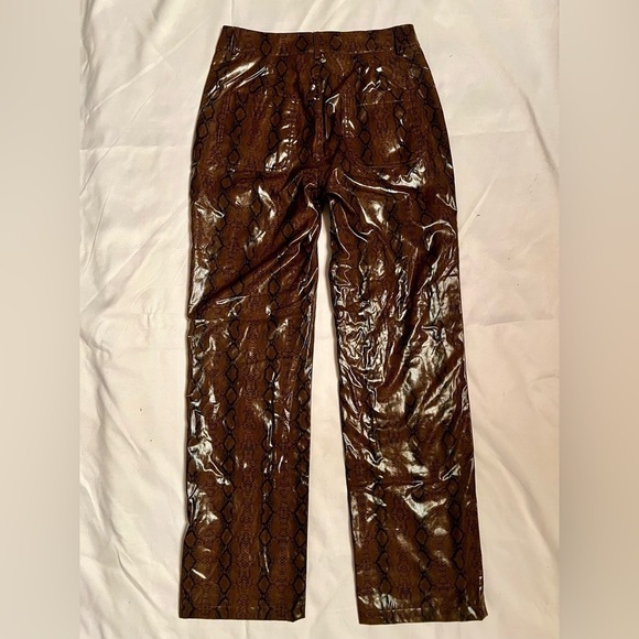 PrettyLittleThing Brown Faux Leather Snakeskin Straight Leg Pants 4 - Picture 6 of 16